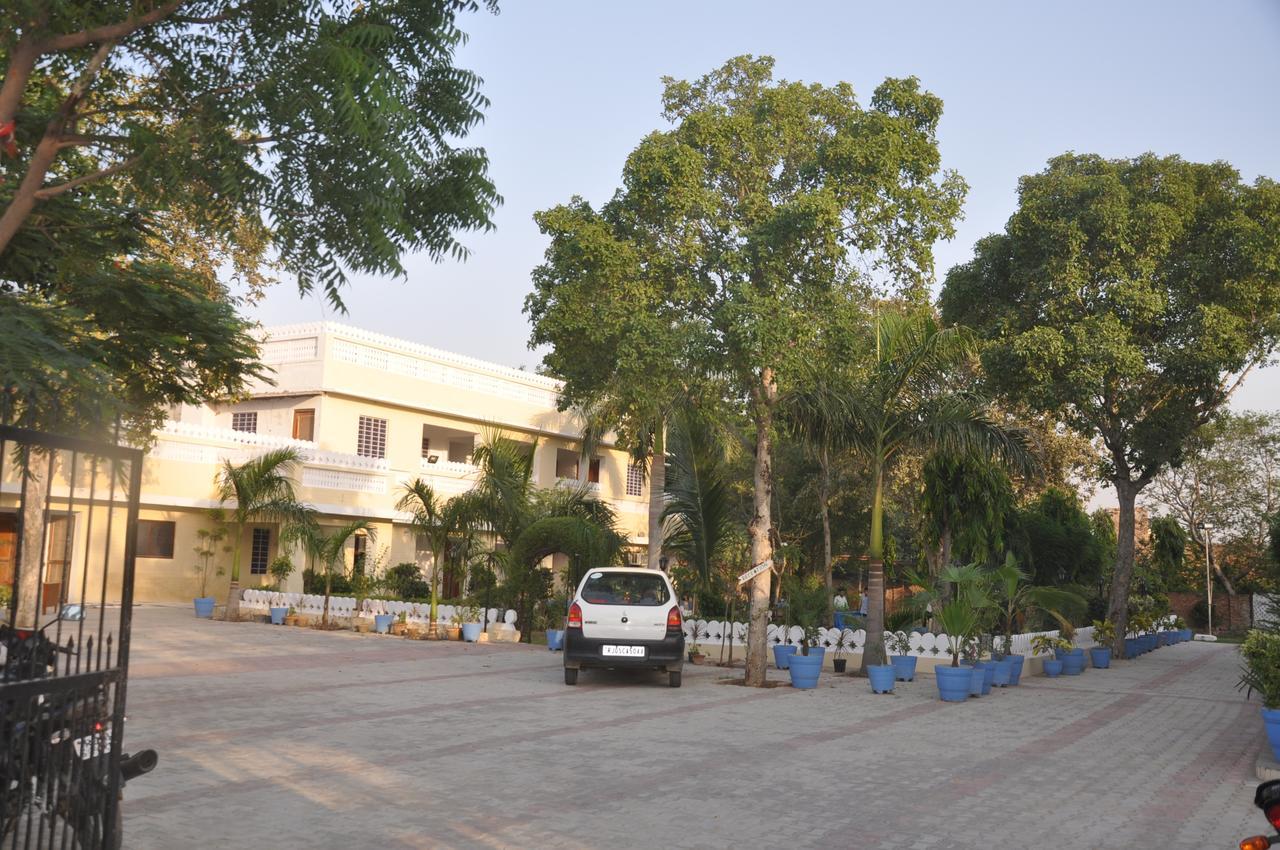 Hotel Eagle Nest ภารัตปูร์ ภายนอก รูปภาพ